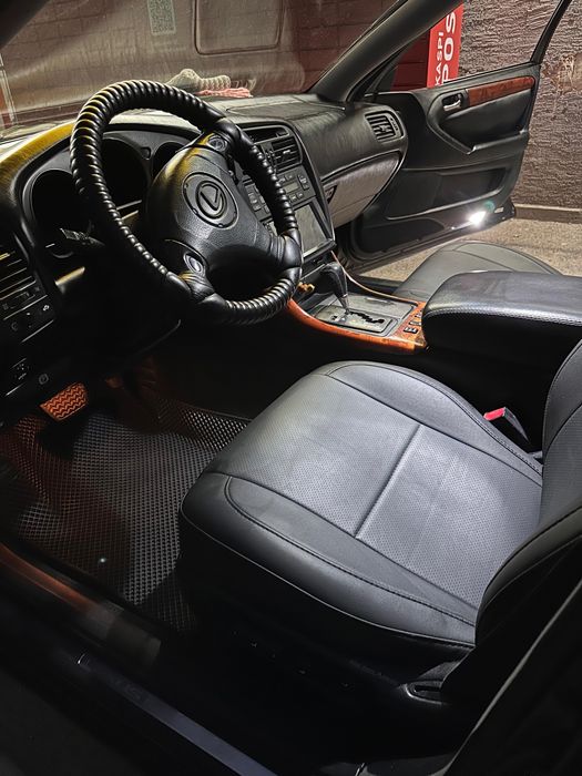 Продам авто Lexus Gs 300