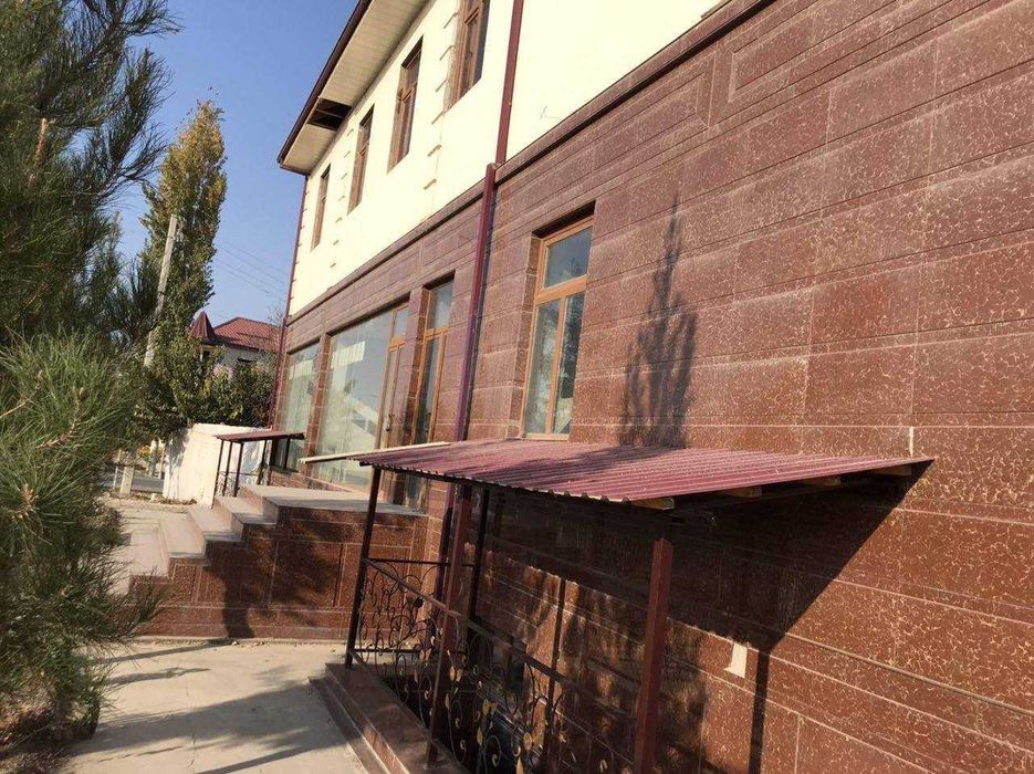 Продаю собственный 3-х этажный дом комплекс в городе Фергане!