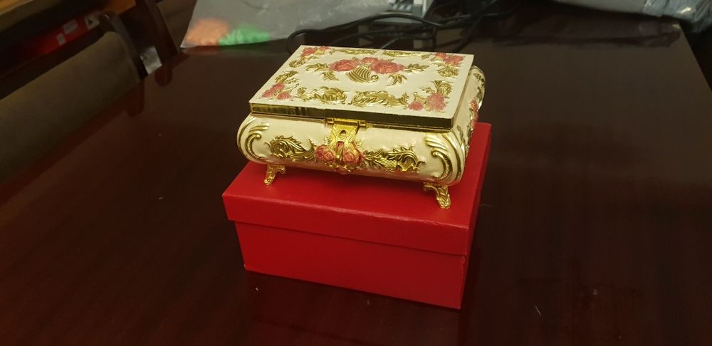 Шкатулка. Новый. В коробке.