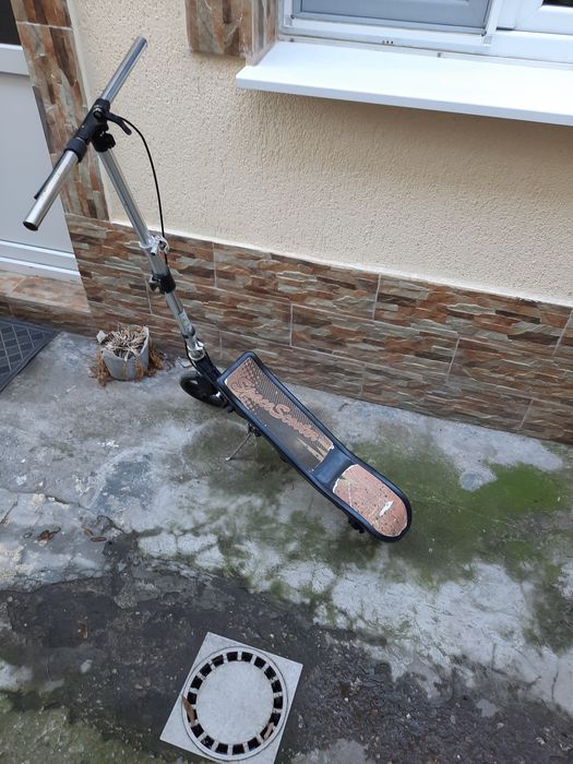 Vând trotineta adusa din afara
