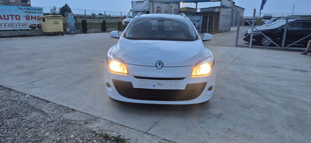 RENAULT Megane