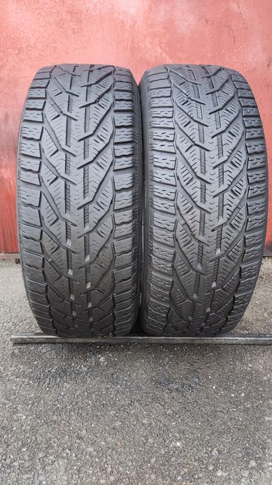 2бр. зимни гуми 205/50/17 Kormoran 
dot21
7.5mm
Много добро състояние