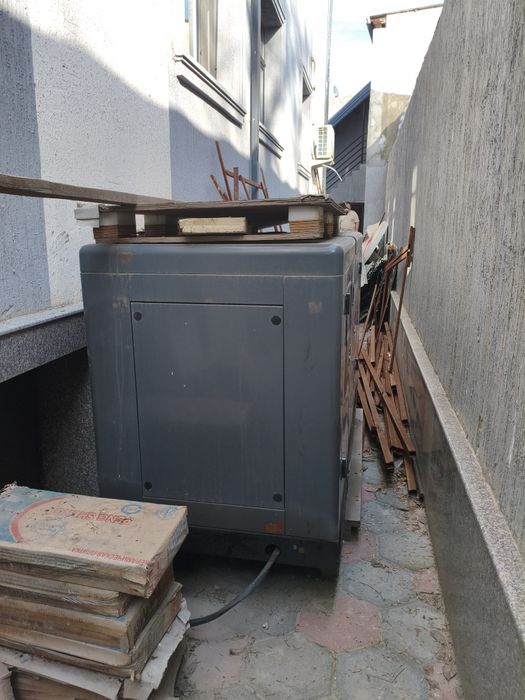 Продаётся генератор солярка 70-85 ват, шумный