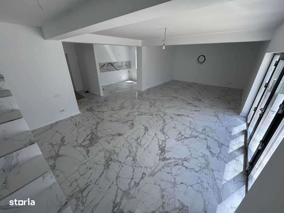 Vila exclusivista cu PISCINA, zona Liddl Tunari, 0% comision