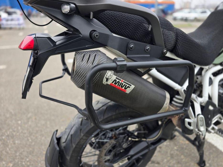 Triumph Tiger 900 rally pro full echipat