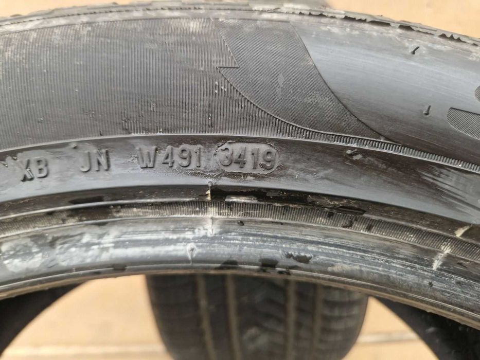 2 Pirelli R22 325/35
Зимни гуми 
DOT3419