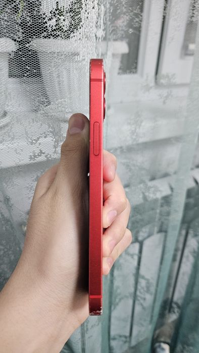 Срочно продам iPhone 12 64Гб оригинал