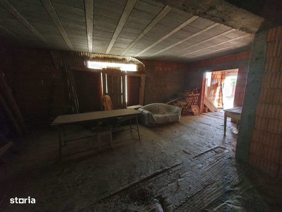 Casa individuala la rosu, intabulata - Uliuc - Sacosu Turcesc