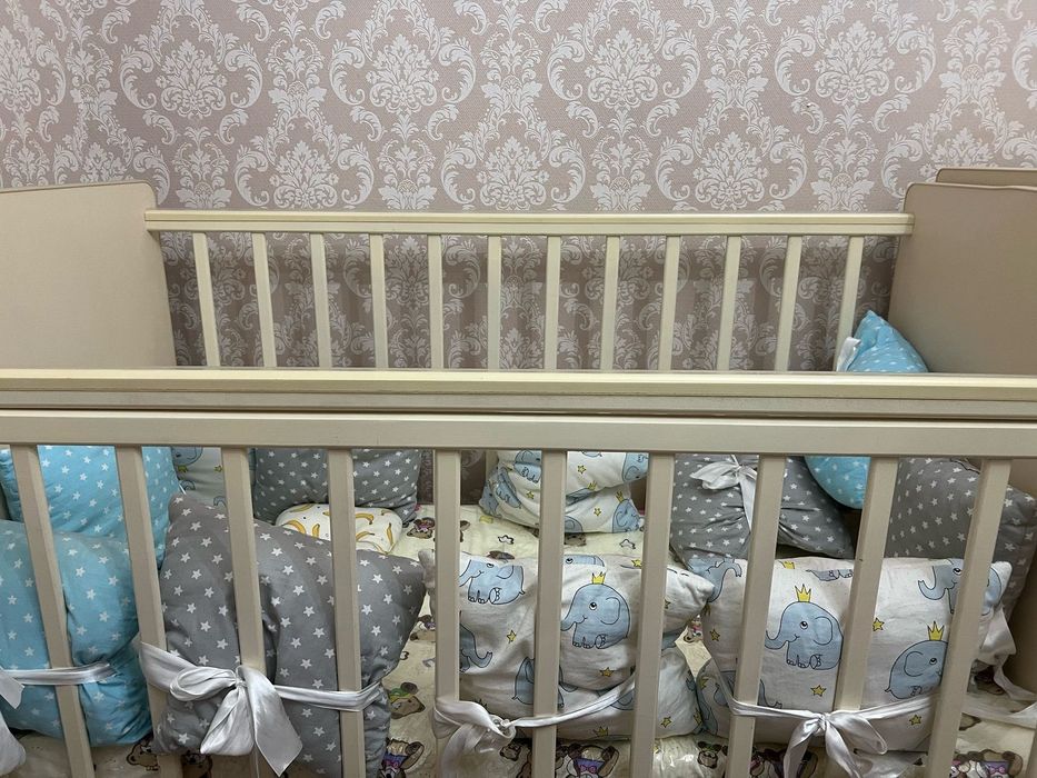 Детская кроватка