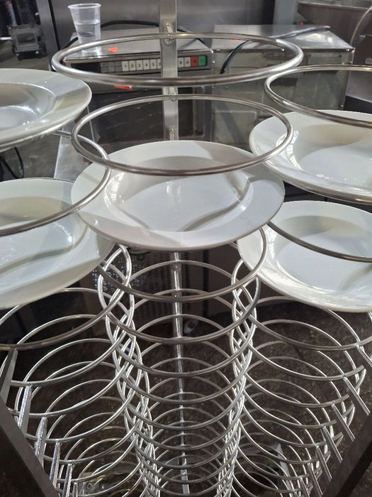 Количка за чинии/ тави за пица