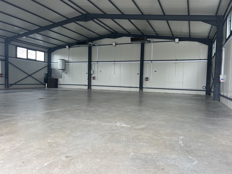 Hala industrială  cu curte generoasa: 219 mp utili hala , 1631 mp de curte, situata in zona Someșeni !