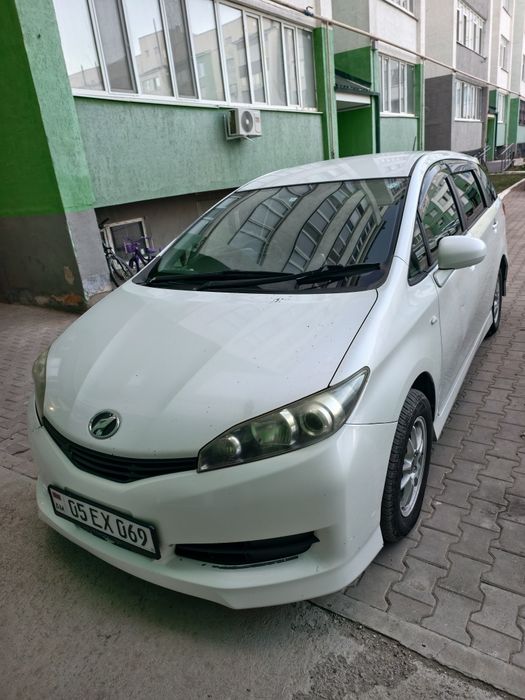 Toyota Wish 2011