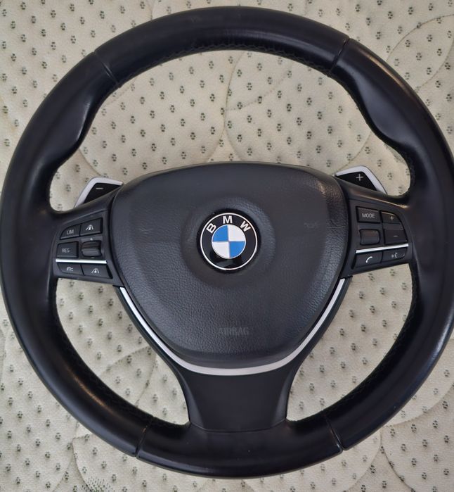Volan negru piele BMW cu comenzi