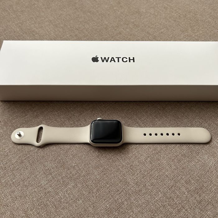 Часы Apple Watch SE (40 мм)