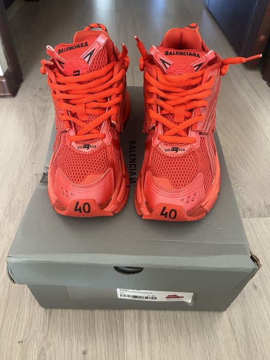 Balenciaga runner