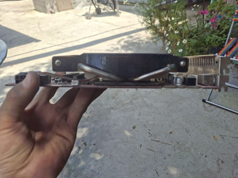 Продам видеокарту Palit GeForce 9800 GTX+.