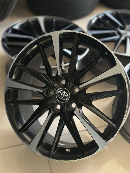 Хайландер Рав4 RX  Сиенна  оригинал есть трейдин