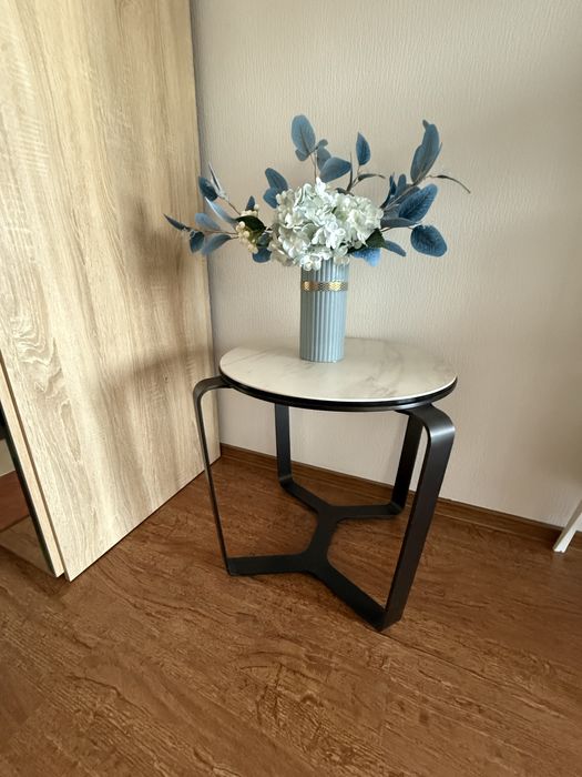 Журнальный стол и кофейный столик