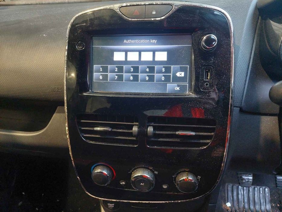 Usa Spate Dreapta Renault Clio 2013 Hatchback Negru