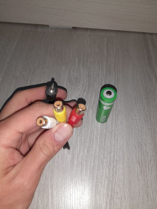 USB to HDD Adapter va SUB to Aux Adapter