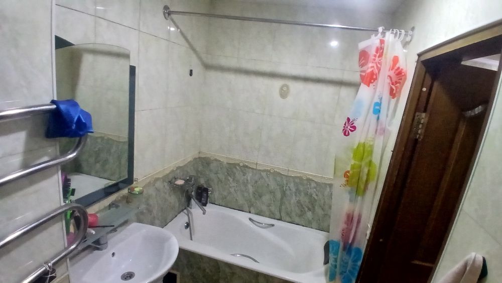 5 хоналик катта уй сотилади КОРАТОШДА!