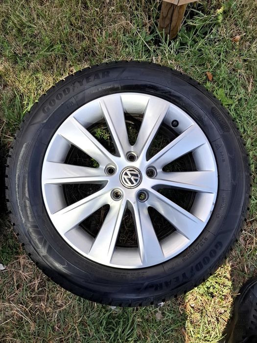 Оригинални алуминиеви джанти VW/SEAT 6.5Jx16 ET46 + зимни гуми