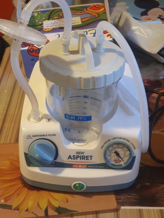 Aspirator chirurgical NEW ASPIRET portabil, vas autoclavabil 1000 ml
