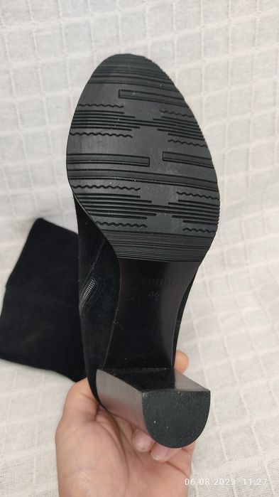 Женские сапоги демисезонные замшевые