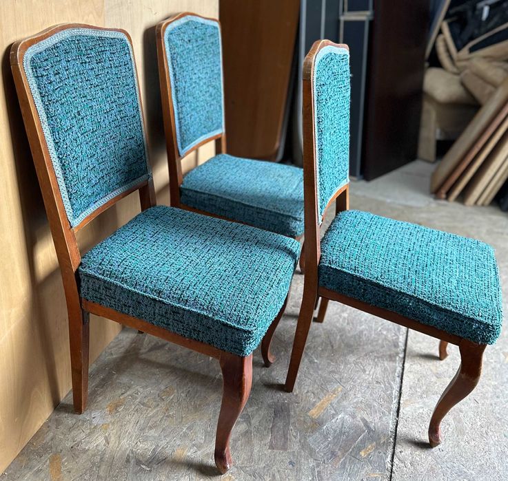 Set 3 Scaune Vintage cu Sezut si spatar tapitat; Scaun fix