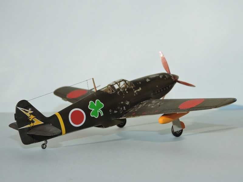 Сборная модель самолета Ki-61 Хиен (Hasegawa. 1/48)