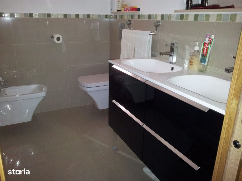 Apartament 3 camere decomandat