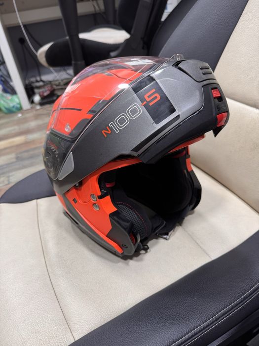 Casta moto putin purtata