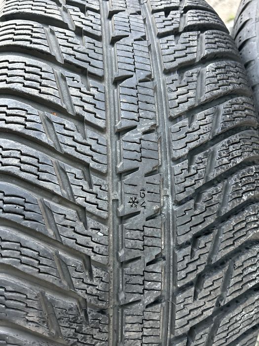 4 зимни гуми nokian 235 55 17