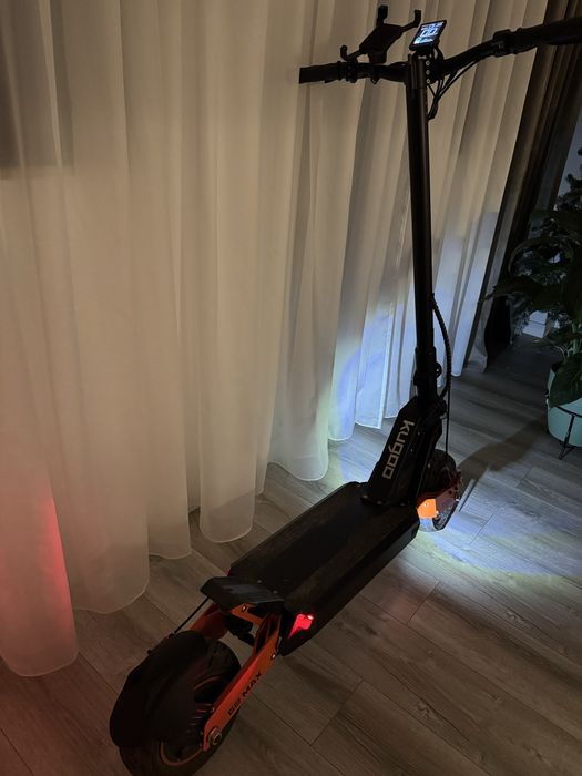 Vând trotinetă electrică Kugo G2 Max