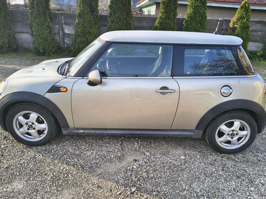 Se vinde mini cooper