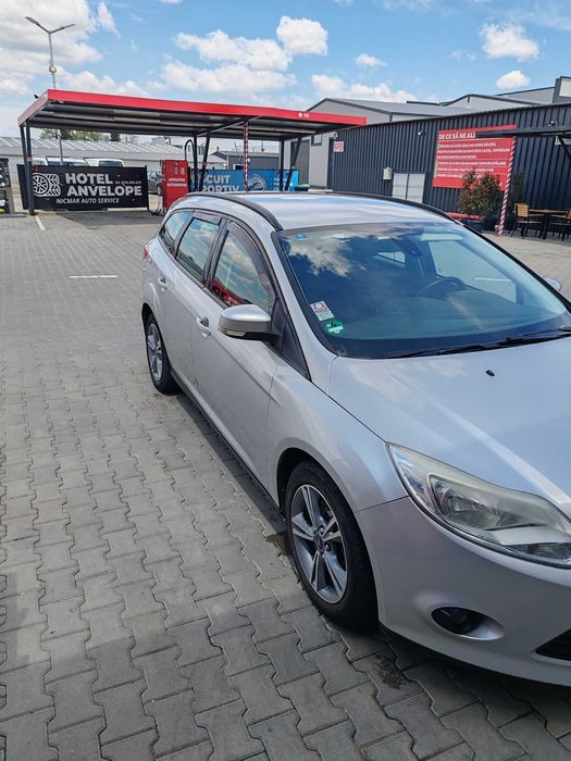 FORD Focus 2014 — imagine 5