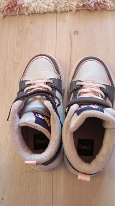 Сникърси за момиче