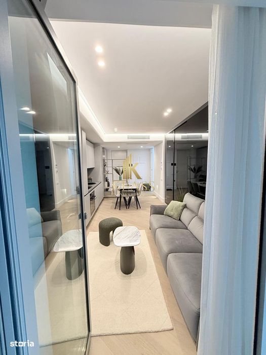 Studio dublu modern, Pipera