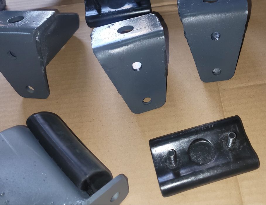 Suporti Suport de contra arc pentru Iveco Daily cu Tampon de Cauciuc