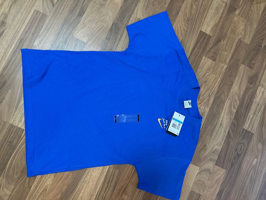 Мъжка тениска Nike TEE