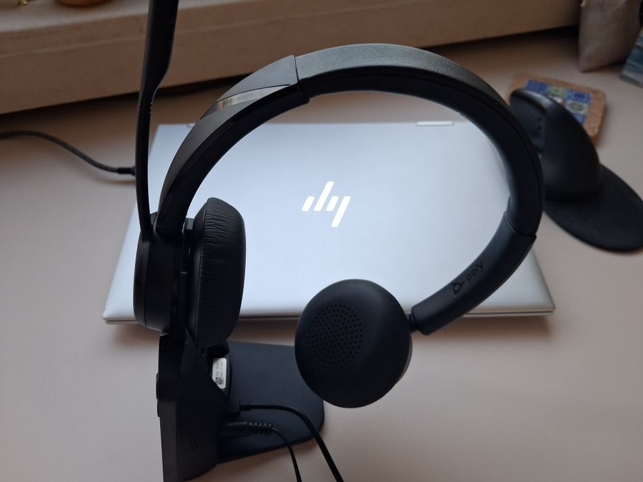Poly Savi 7420 Office – нови, wireless слушалки за Teams / home office
