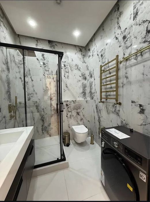 Продам квартиру на Паркентском новостройке 4/2/8 117м2