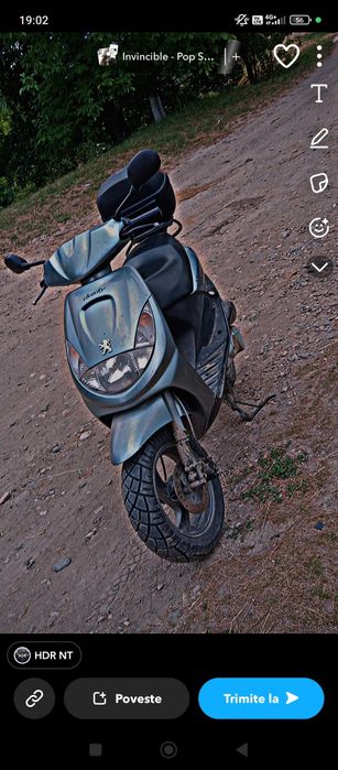 Vând scuter Peugeot