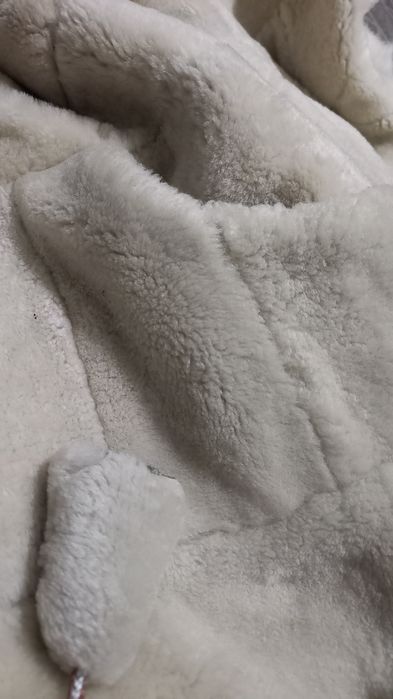 Шуба мутоновая на 7-10 лет