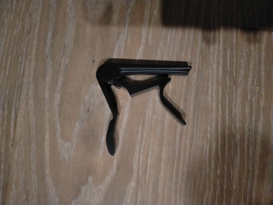 продам или обменяю гитару