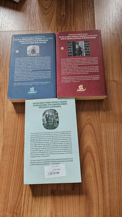 Trei volume din seria "casa de iarna"