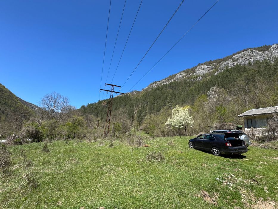 Продава се Парцел в Лъки - 4300 кв.м за 7 €/кв.м - Снимка #1