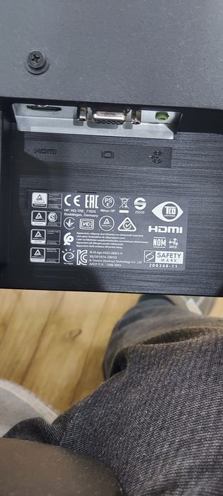 Продам монитор б.у