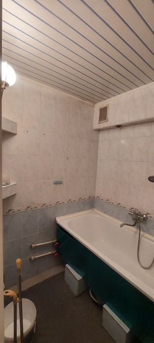 Продам 3х ком.кв. 6 мик. д.61