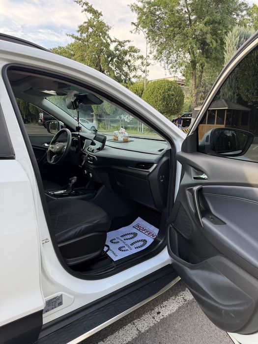 Chevrolet Tracker 2